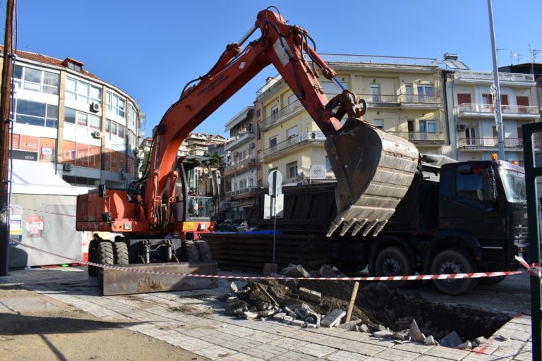 Βυθιζόμενοι κάδοι απορριμμάτων τοποθετούνται στην Καστοριά