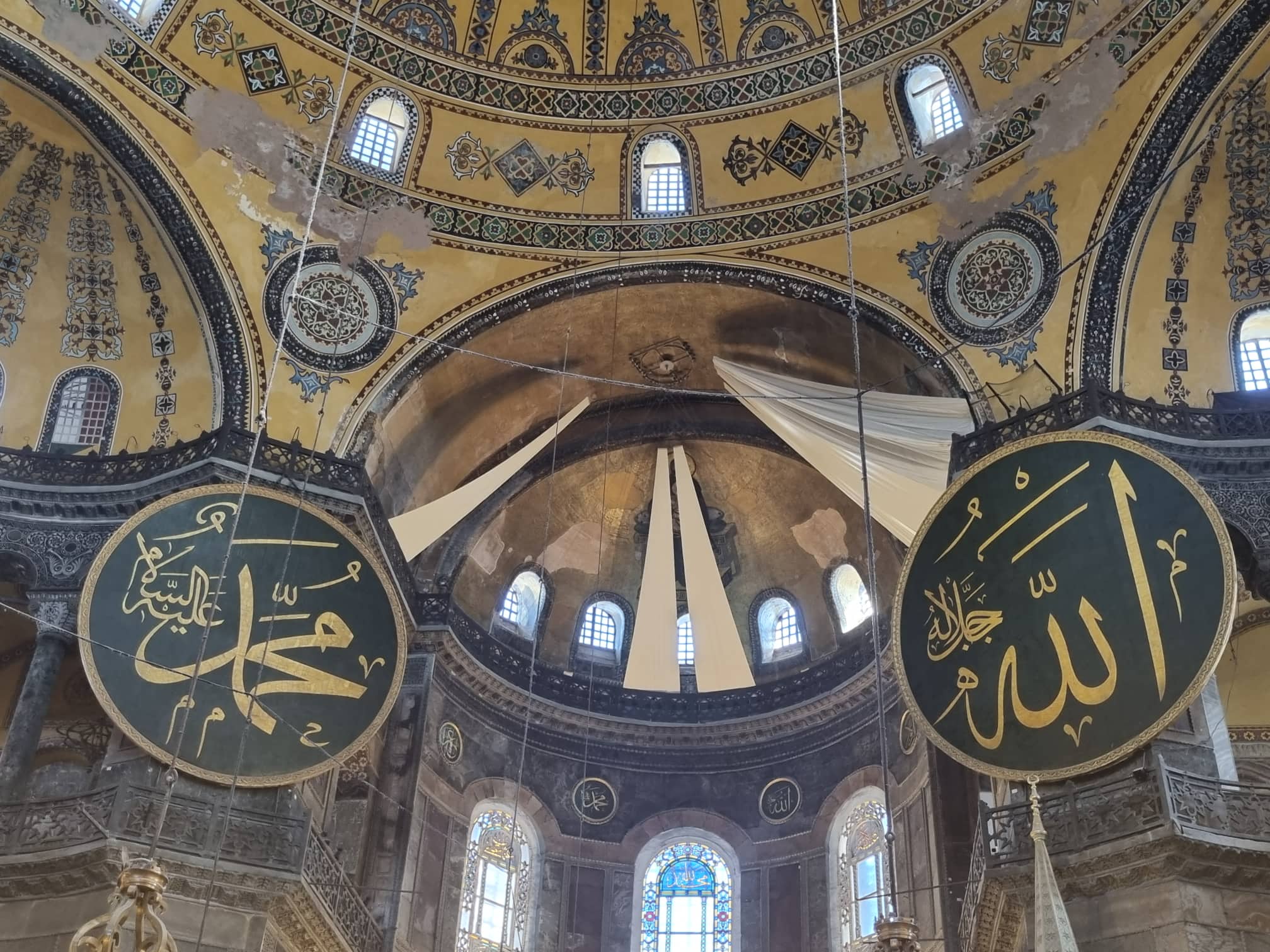 Κωνσταντινούπολη: Η κρυμμένη Παναγία της Αγίας Σοφίας