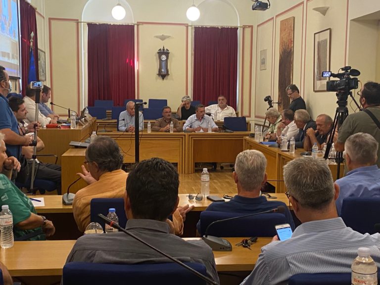 Συστράτευση όλων των φορέων της Μεσσηνίας ενάντια στην απόφαση Γεωργαντά για το ΠΟΠ Ελιά Καλαμάτα