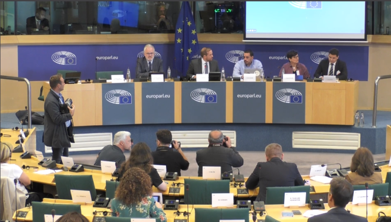 Σε livestream η συνεδρίαση της εξεταστικής επιτροπής του Ευρωκοινοβουλίου για τη xρήση λογισμικών παρακολούθησης