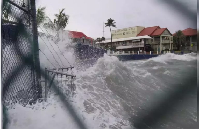 Κούβα: Σε ισχυρό κυκλώνα ενισχύθηκε ο «Ίαν» – Σε συναγερμό και η Φλόριντα
