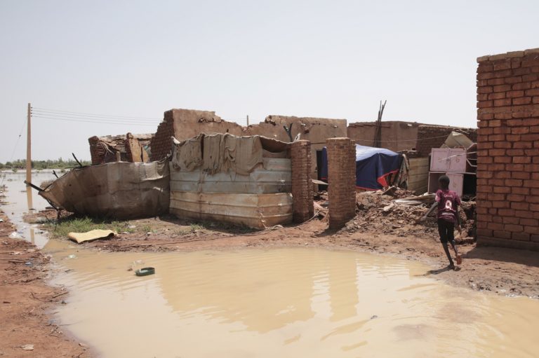 Σουδάν: Ισχυρές βροχοπτώσεις και πλημμύρες με 112 νεκρούς και δεκάδες χιλιάδες κατεστραμμένα σπίτια