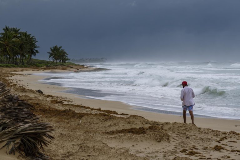 Μεξικό: Προειδοποίηση για  “τσουνάμι μικρής έντασης” στη Νέα Καληδονία μετά τα 7,7 Ρίχτερ