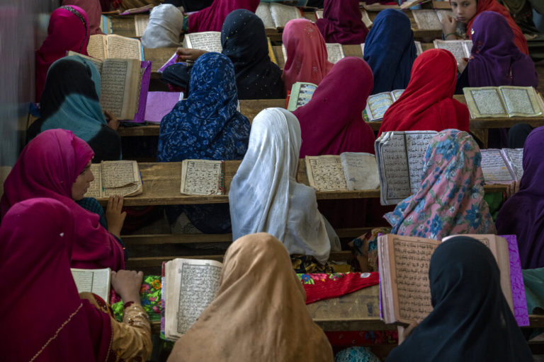 Αφγανιστάν: Κλειστά παραμένουν εδώ κι ένα χρόνο τα σχολεία για κορίτσια – Έκκληση του ΟΗΕ