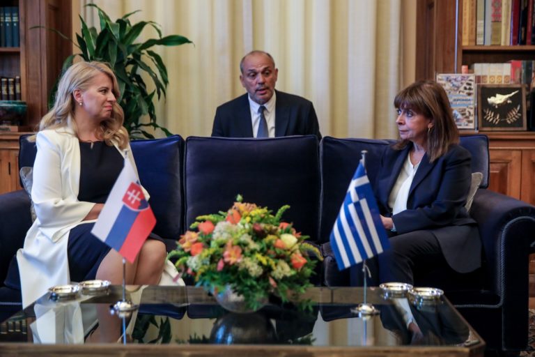 Στην Αθήνα η πρόεδρος της Σλοβακίας – Συναντήσεις με ΠτΔ και πρωθυπουργό