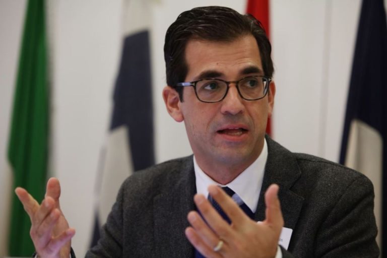 Δ. Γιαννουλόπουλος στο Πρώτο: Έλλειμμα δημοκρατίας η εκλογή νέου πρωθυπουργού στη Βρετανία από ένα μικρό σώμα μελών των Συντηρητικών (audio)