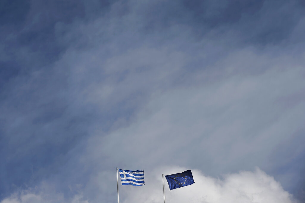 Η Ευρωπαϊκή Επιτροπή καλεί την Ελλάδα να συμμορφωθεί με τις διασυνοριακές δικαστικές διαδικασίες για την παράδοση καταζητούμενου
