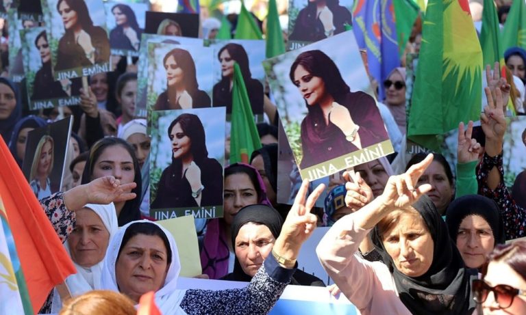 Το “Another Love” έγινε τραγούδι διαμαρτυρίας στο Ιράν