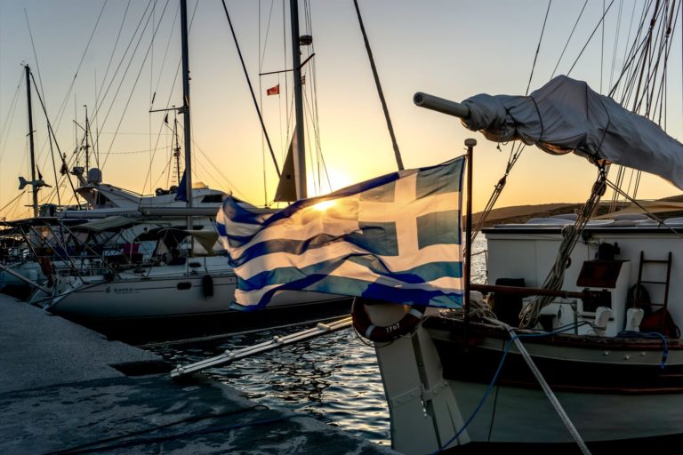 Ο καιρός με την Ν. Ζιακοπούλου: Επιμένουν οι βοριάδες, λιγοστεύουν οι βροχές (video)
