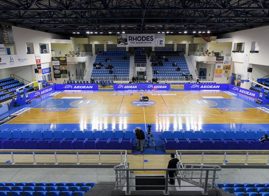 Με “Baywatch” και οδηγό… Γιαννόπουλο τα διαρκείας του Κολοσσού (video)