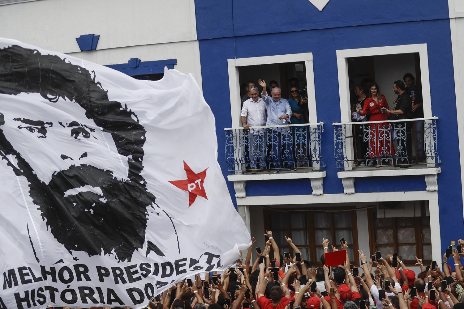 Λούλα ντα Σίλβα: Ο αριστερός πρώην πρόεδρος της Βραζιλίας επιστρέφει δυναμικά