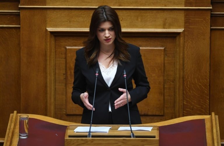 Κ.Νοτοπούλου: “Η κυβέρνηση αφήνει εκτός ΚΔΑΠ 15000 παιδιά στη Θεσσαλονίκη”