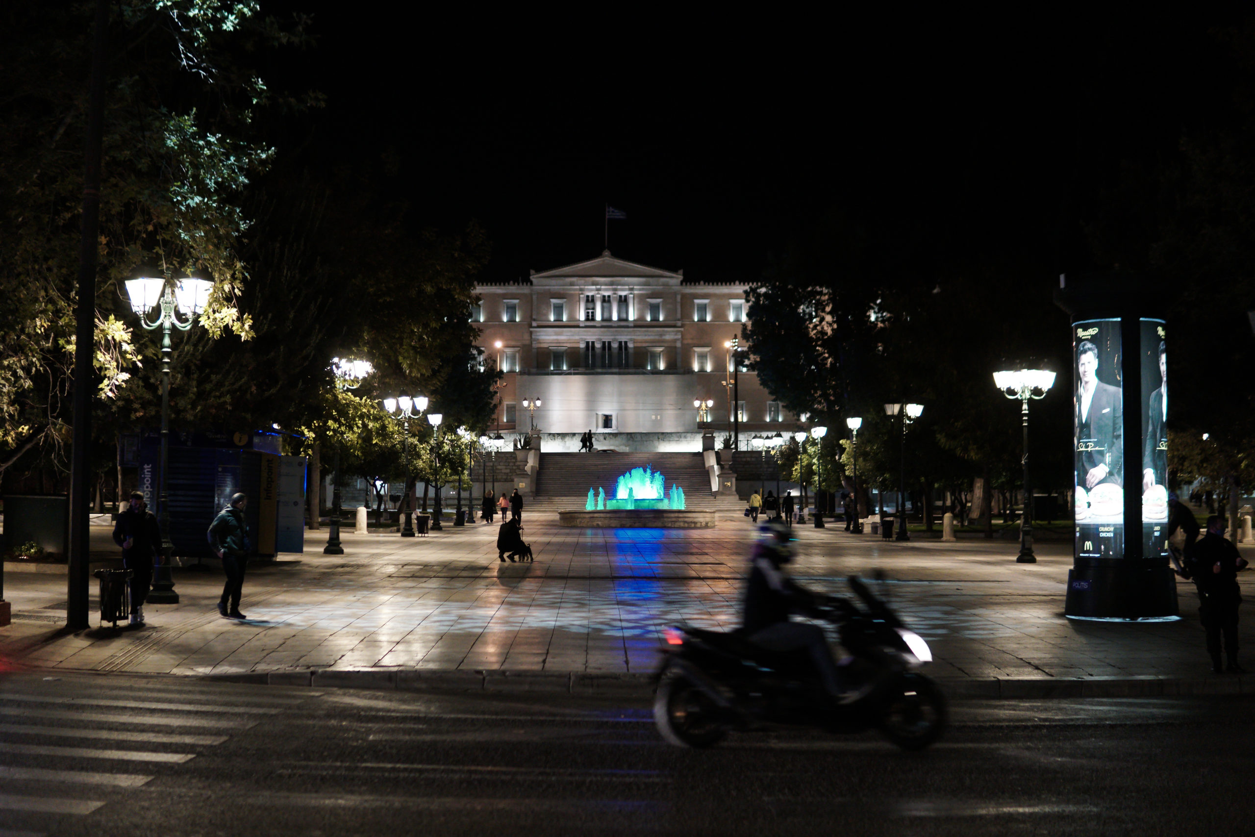 Όταν σβήνουν τα φώτα της πόλης: Εγκληματικότητα και τροχαία αντίβαρο στο οικονομικό όφελος