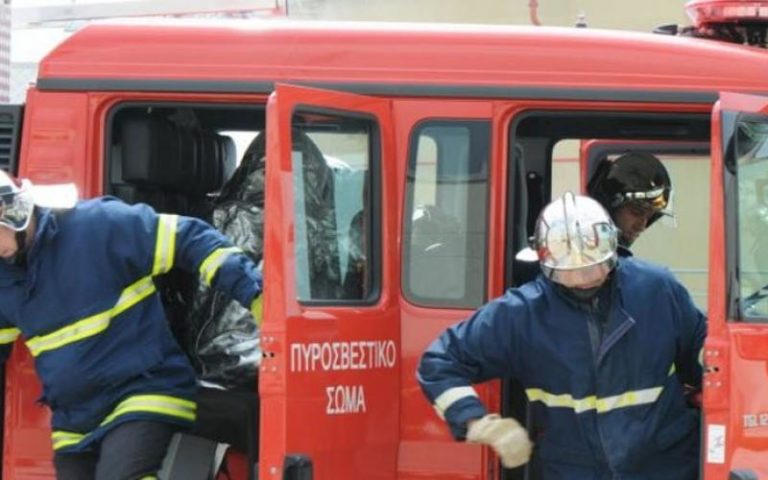 Μαρίνα Αλίμου: Φωτιά σε σκάφος – Δύο εγκαυματίες στο νοσοκομείο