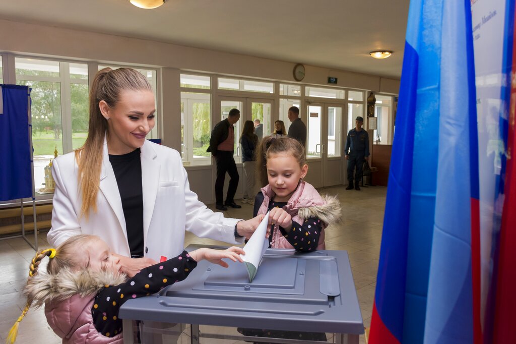 Ουκρανία – «δημοψηφίσματα»: Πανηγυρίζουν στη Μόσχα – Την Παρασκευή οι ανακοινώσεις Πούτιν για προσάρτηση κατεχόμενων περιοχών