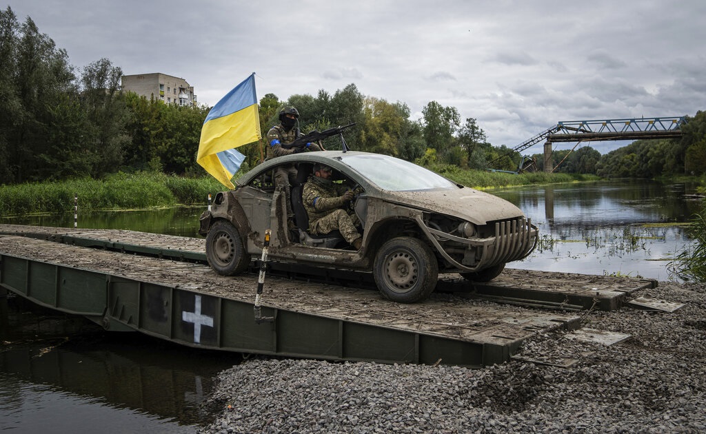Βαριά πολυβόλα, πυρομαχικά και χειμερινές στολές στέλνει το Βέλγιο στην Ουκρανία