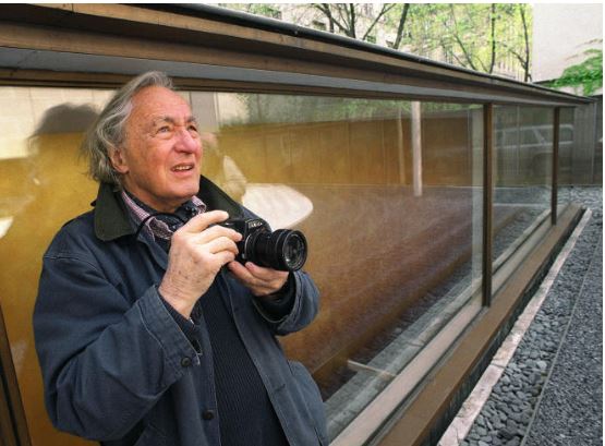 Γαλλία: Απεβίωσε σε ηλικία 96 ετών ο Αμερικανός φωτογράφος Γουίλιαμ Κλάιν
