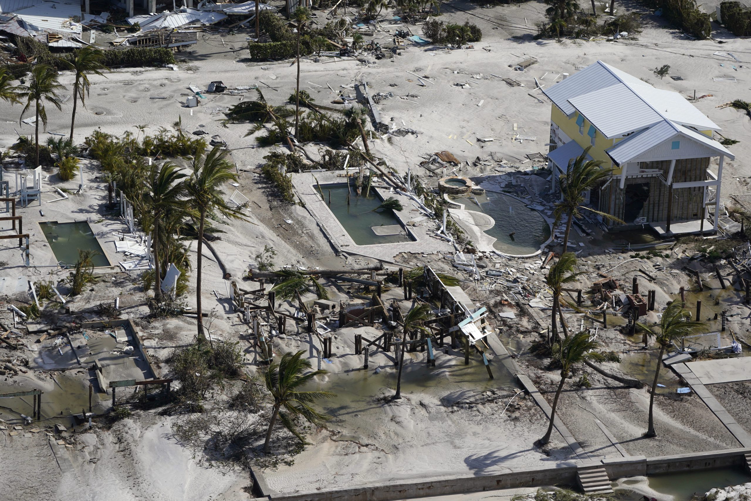 Βιβλική καταστροφή από τον τυφώνα «Ίαν» – Στο σκοτάδι 2,5 εκατ. άνθρωποι