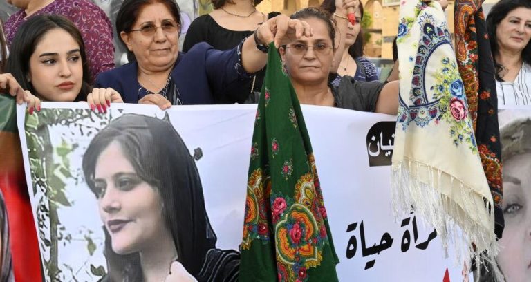 Σύλλογος Γυναικών Κω: Αλληλεγγύη στον αγώνα των γυναικών του Ιράν