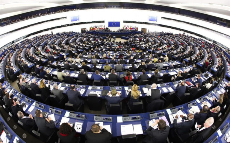 Ευρωκοινοβούλιο: Aνεπαρκής η αντίδραση της ΕΕ για τα λογισμικά κατασκοπείας