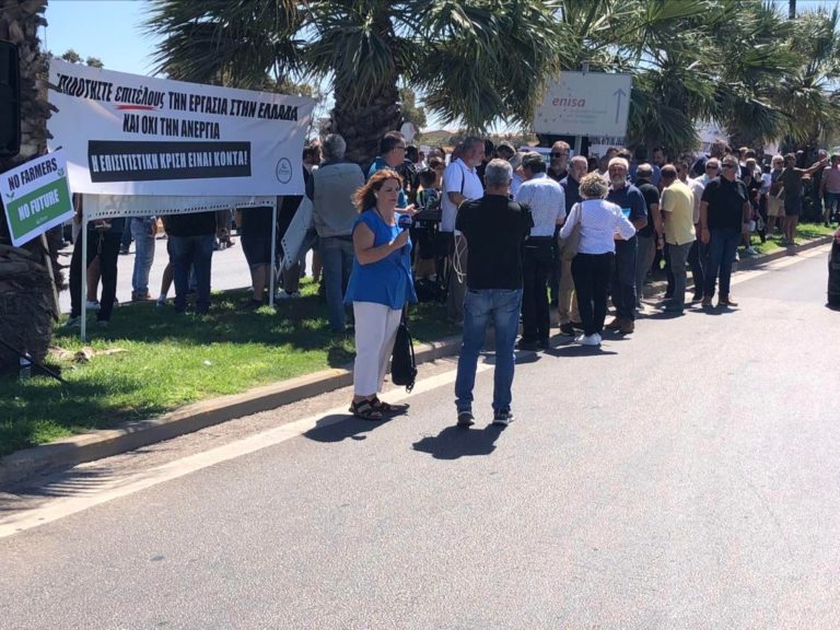 Κρήτη: Ανυποχώρητοι δηλώνουν οι αγρότες – Ζητούν συνάντηση με τον πρωθυπουργό