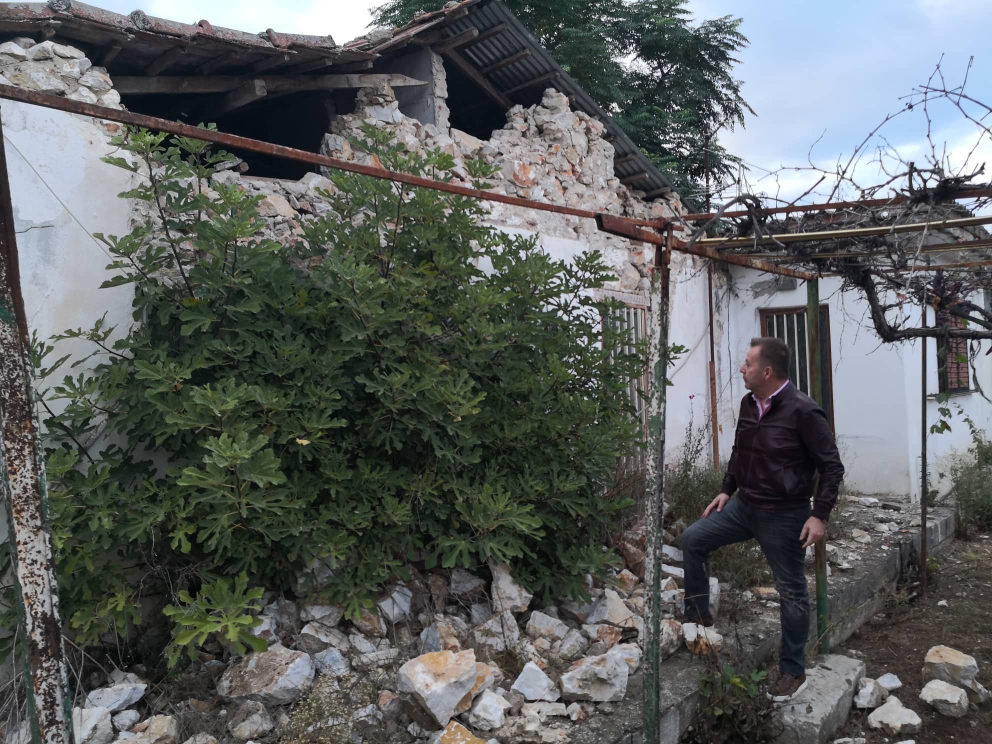 Β. Κόκκαλης: Αγκρέμιστα τα επικίνδυνα σπίτια, απλήρωτοι οι σεισμόπληκτοι