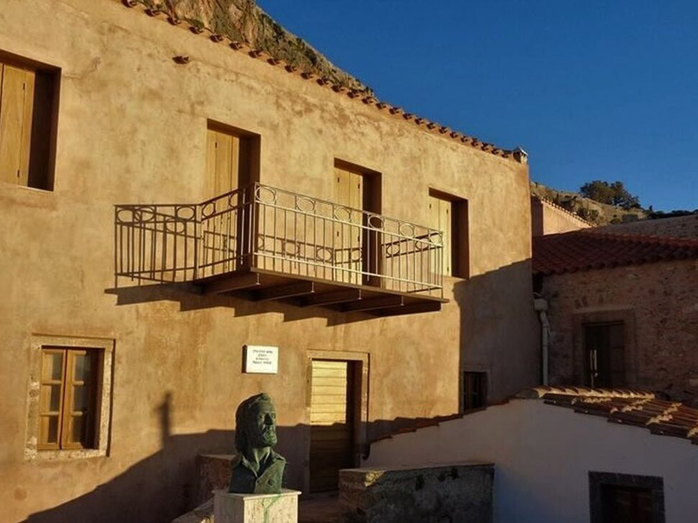 Δημοτικό μουσείο το σπίτι του Γιάννη Ρίτσου στο κάστρο της Μονεμβασιάς