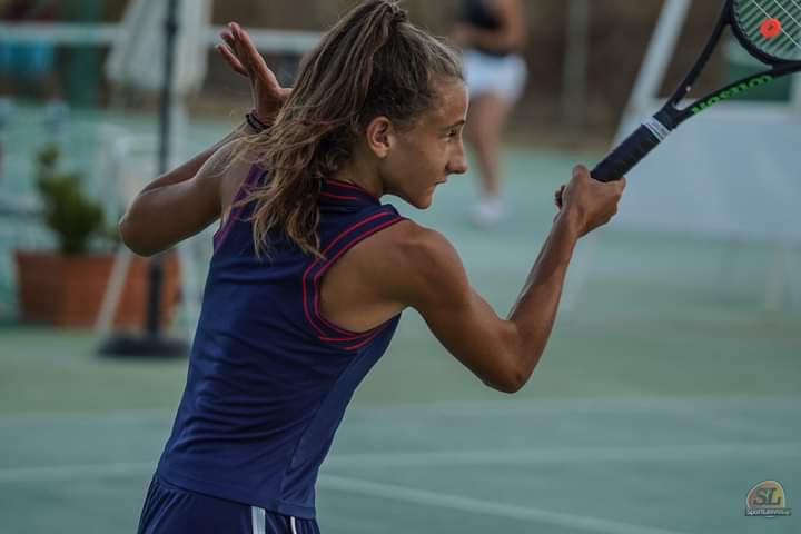Λέσβος: 3η η Νάνσυ Τσακίρη στο Ευρωπαϊκό πρωτάθλημα τένις U14