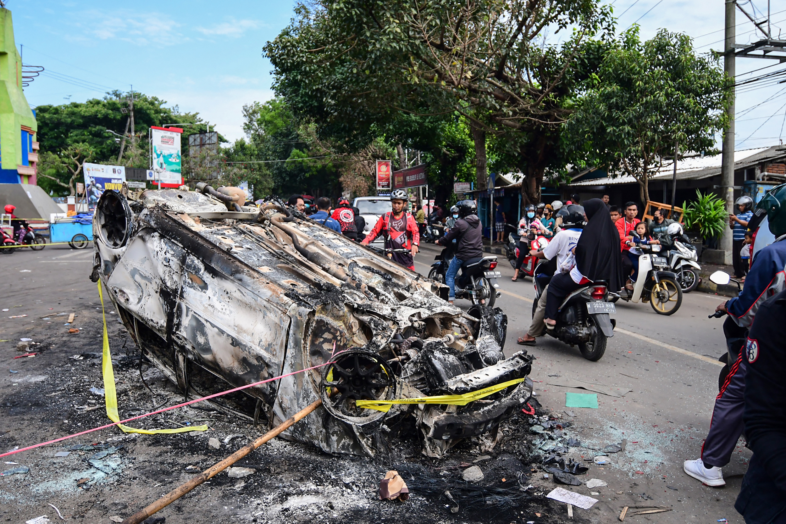 Ινδονησία: Τραγωδία με 127 νεκρούς μετα το τέλος ποδοσφαιρικού αγώνα