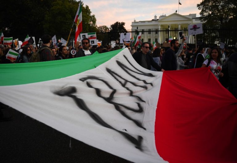 Το Ιράν συνέλαβε δέκα πράκτορες που εργάζονταν για το Ισραήλ