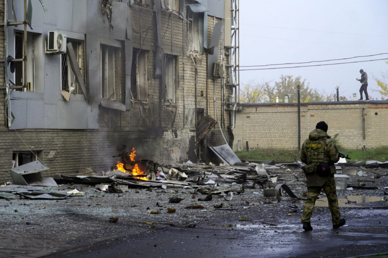 Ουκρανία: Πέντε τραυματίες από έκρηξη στη Μελιτόπολη (video)