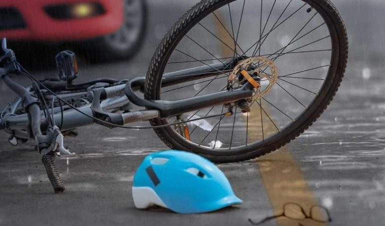 Ρέθυμνο: Σοβαρός τραυματισμός 13χρονου μετά από τροχαίο με το ποδήλατό του