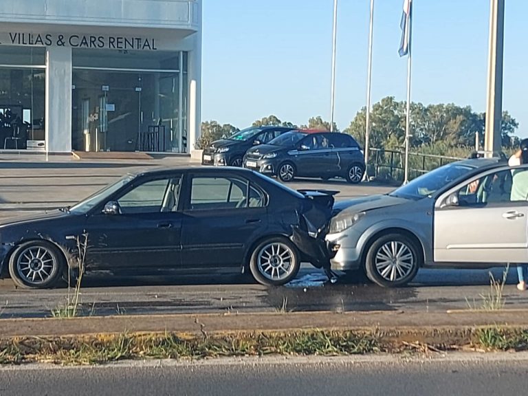 Καλαμάτα: Καραμπόλα 4 οχημάτων στη Νέα Είσοδο