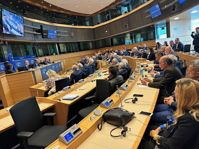 Βόλος: Αντιπροσωπεία του Επιμελητηρίου στις Βρυξέλλες στο συνέδριο για πακέτο στήριξης επιχειρήσεων