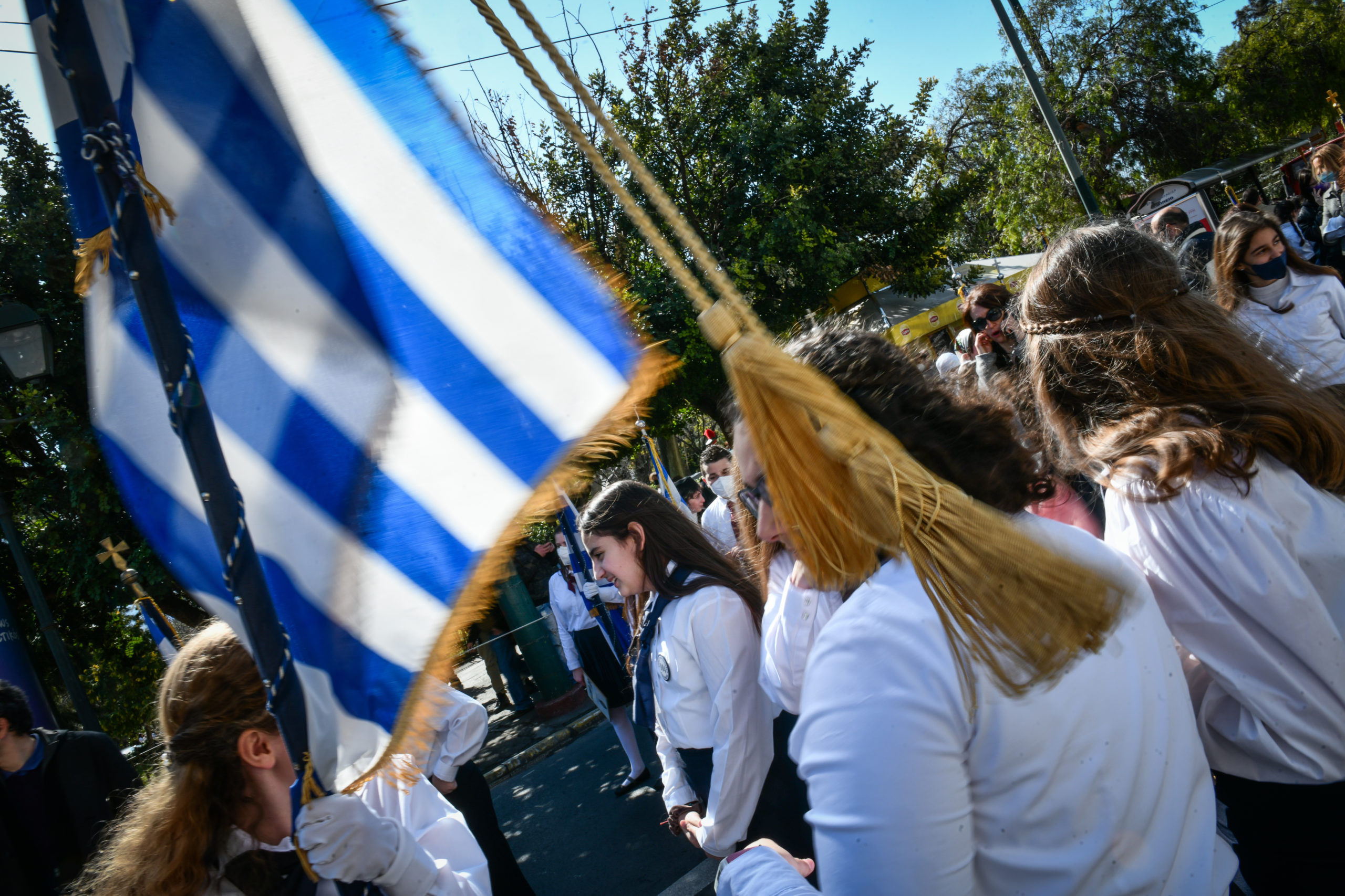 28η Οκτωβρίου: Κυκλοφοριακές ρυθμίσεις λόγω των μαθητικών παρελάσεων σε Αθήνα και Πειραιά – Πώς θα κινηθούν μετρό, τραμ