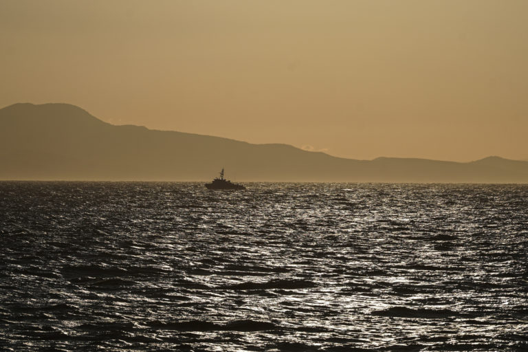 Βύθιση σκάφους ανοιχτά της Τυνησίας – Δέκα μετανάστες αγνοούνται, ενώ ένας ανασύρθηκε νεκρός