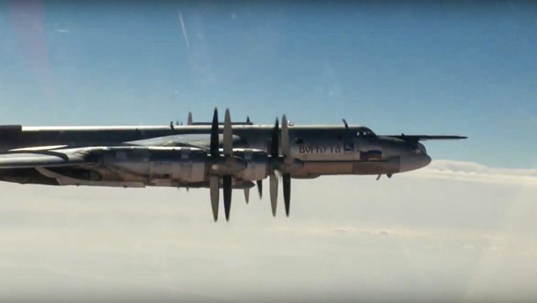 ΗΠΑ: Δύο ρωσικά βομβαρδιστικά αναχαιτίστηκαν κοντά στις ακτές της Αλάσκας