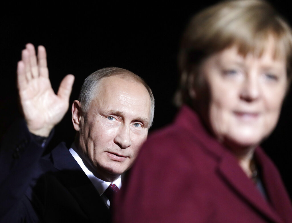 Η Μέρκελ δεν μετανιώνει για την ενεργειακή πολιτική των κυβερνήσεων της σε σχέση με τη Ρωσία