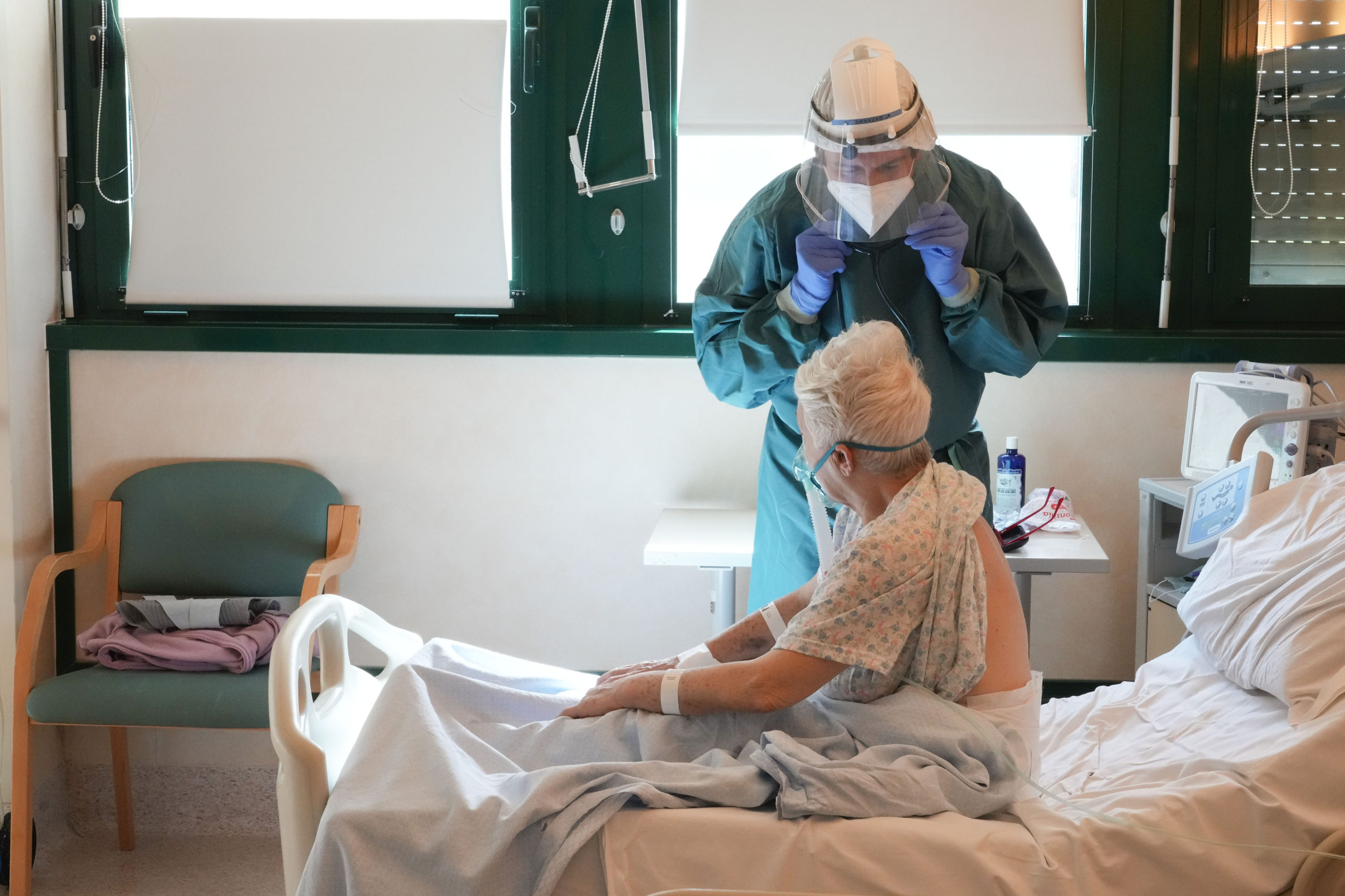 Ιταλία – Κορονοϊός: Αυξάνεται ξανά ο αριθμός των ασθενών με Covid-19 στα νοσοκομεία 