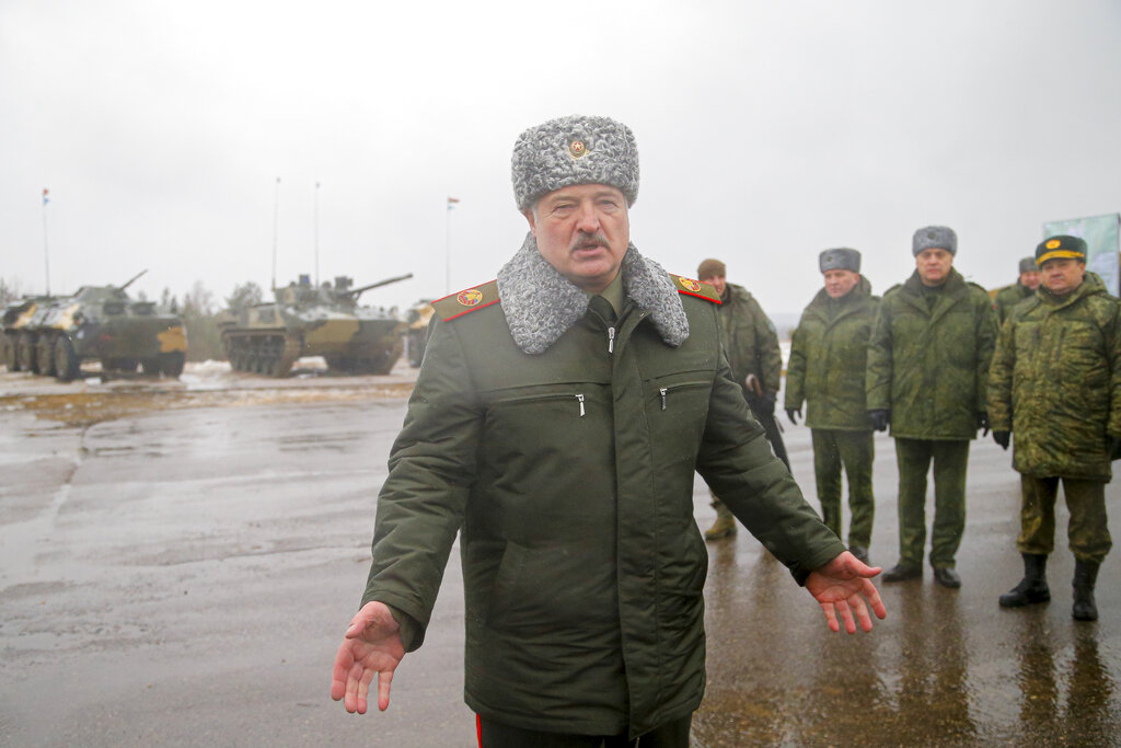 Έφθασαν στη Λευκορωσία οι πρώτοι Ρώσοι στρατιώτες που θα συμμετάσχουν στη νέα κοινή δύναμη