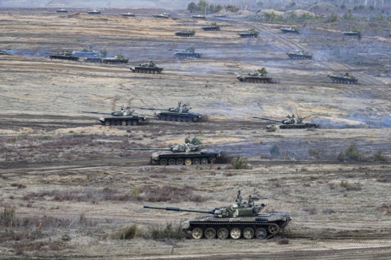 Κίεβο – Ανταπόκριση: Ρωσική έκκληση για εκκένωση της Χερσώνας – Προετοιμασίες πολέμου στη Λευκορωσία