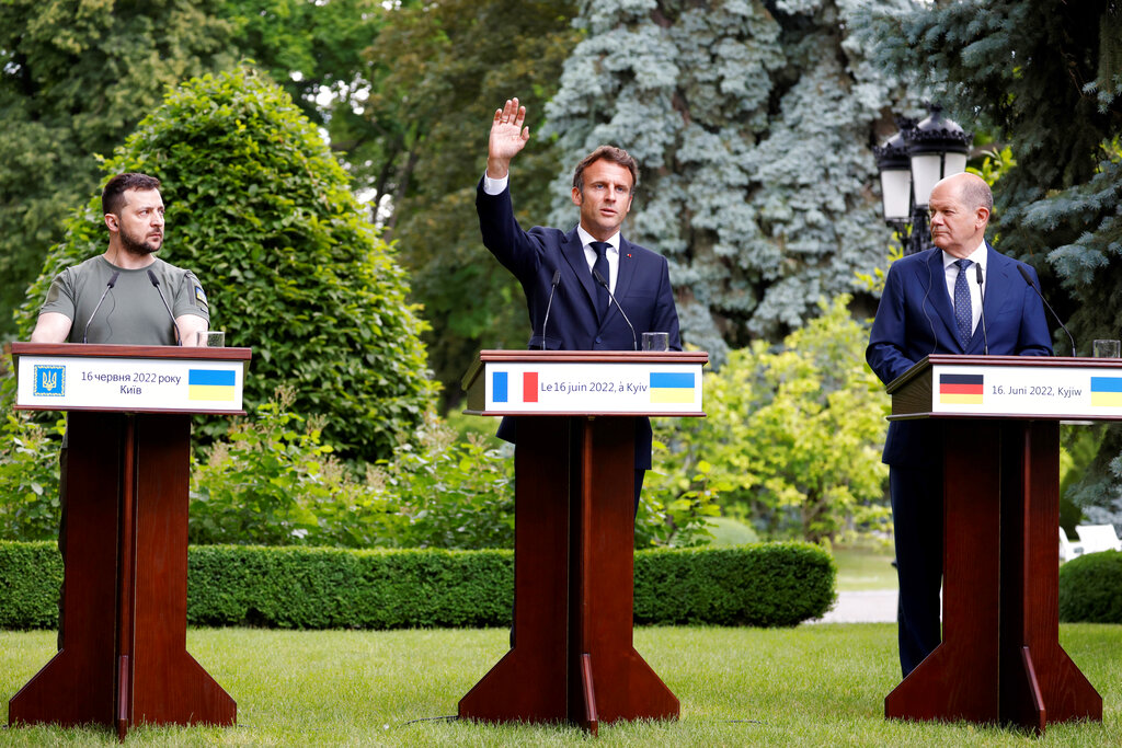 Ουκρανία: Έκτακτη σύγκληση της G7 συμφώνησαν Ζελένσκι και Σολτς – Επαφή και με Μακρόν