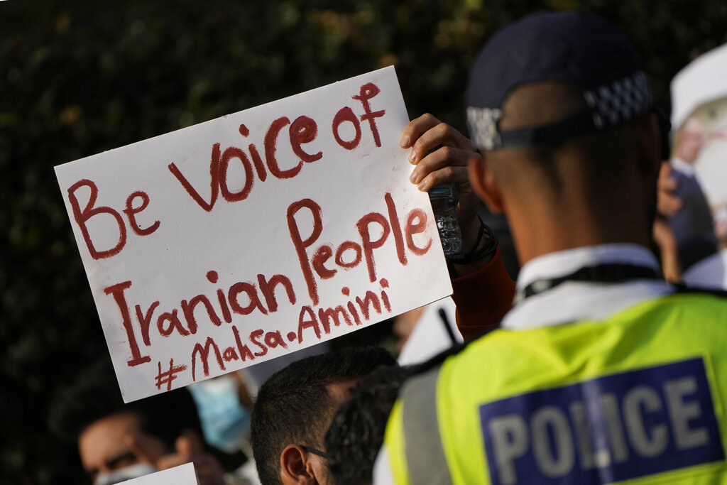 Βρετανία: Kλήτευση του Ιρανού επιτετραμμένου στο Υπουργείο Εξωτερικών