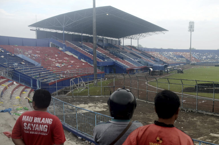 Ινδονησία: Τραγωδία με τουλάχιστον 125 νεκρούς μετά από το τέλος ποδοσφαιρικού αγώνα