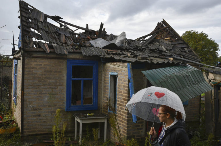 Ουκρανία: Η κάμερα της ΕΡΤ στην πολύπαθη Ιζιούμ – Συγκλονίζουν οι μαρτυρίες των επιζώντων