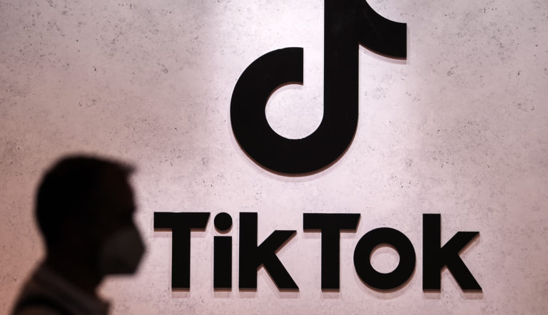 Η απάντηση του TikTok στο πρόστιμο «μαμούθ»: Διαφωνούμε με σεβασμό στην απόφαση