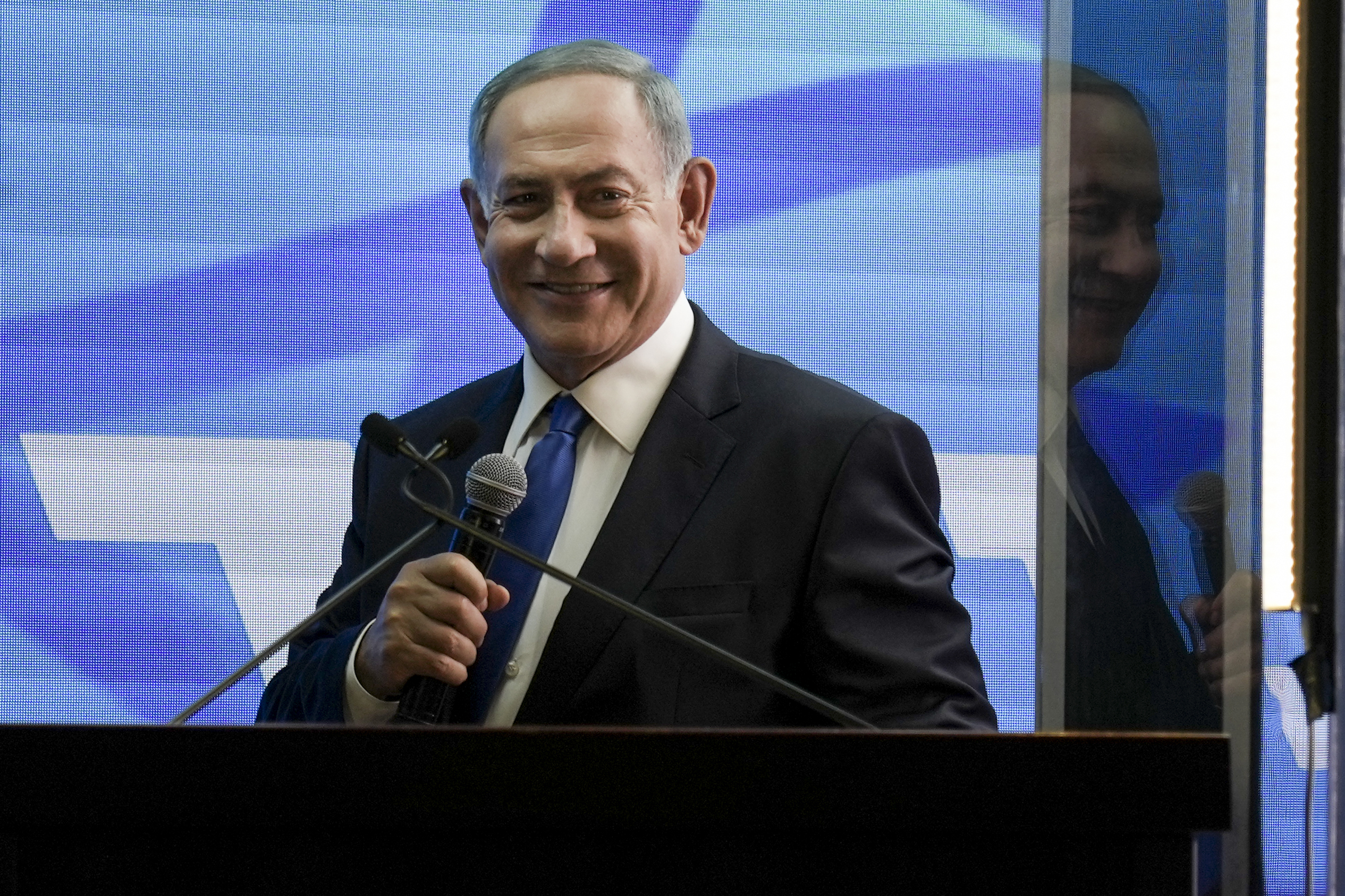 «Bibi: My Story»: Λίγο πριν τις εκλογές, ο Νετανιάχου δημοσιεύει τα απομνημονεύματά του