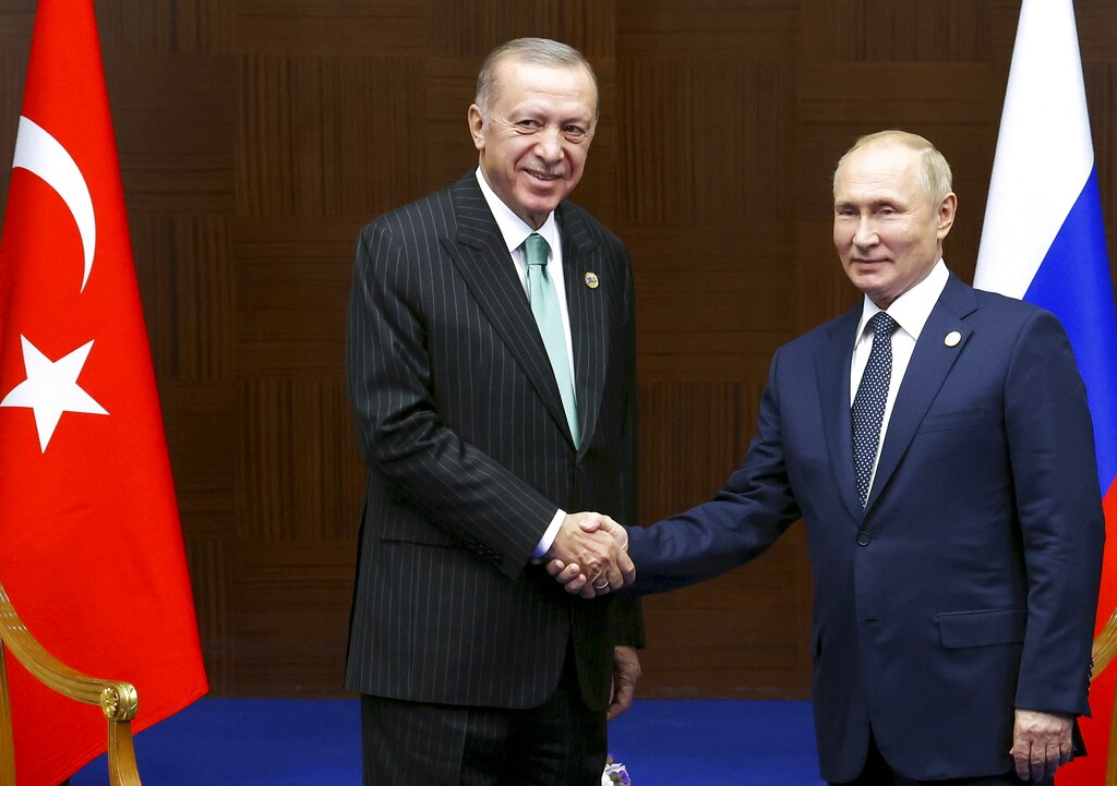 «Στα σκαριά» νέα πρωτοβουλία Ερντογάν για συνομιλίες μεταξύ Πούτιν και Ζελένσκι – Προς παράταση η συμφωνία για τα σιτηρά