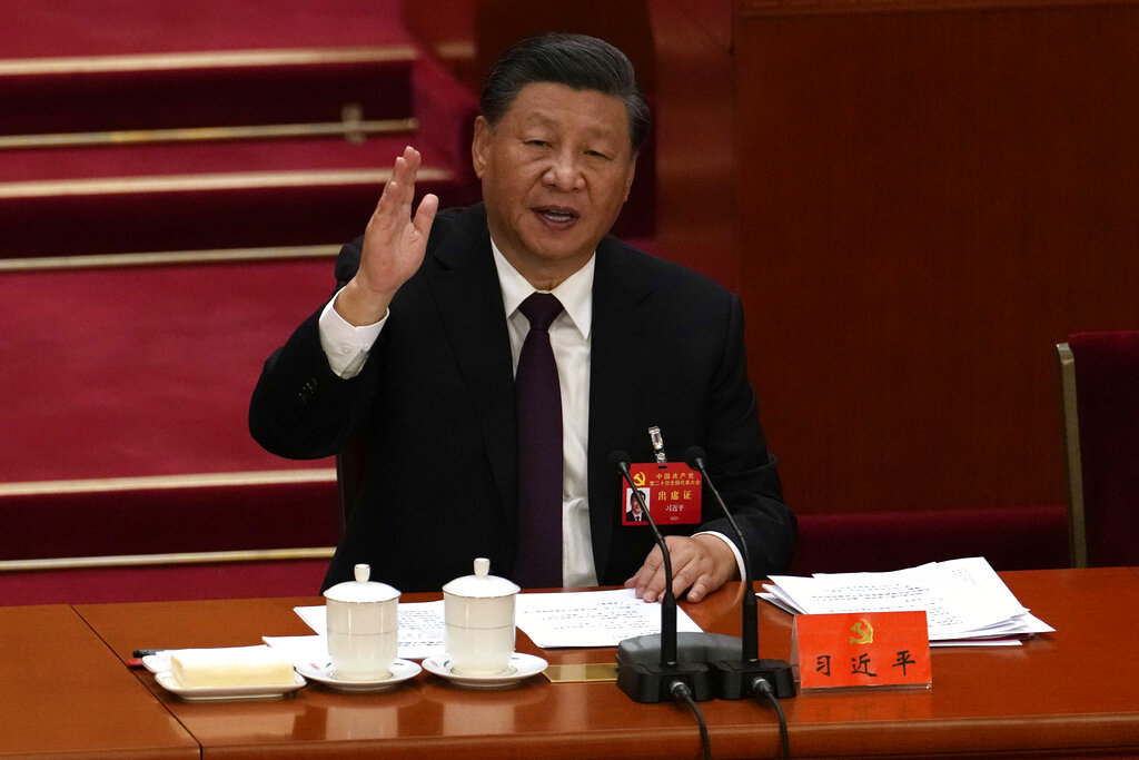 Κίνα: Ο Σι ενισχύει τον έλεγχό του επί του ΚΚΚ πριν από την ανάληψη μιας τρίτης θητείας