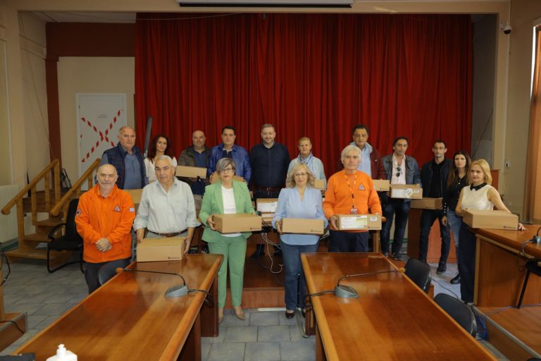 Δήμος Ωραιοκάστρου: Δεκαοχτώ απινιδωτές τοποθετούνται σε δημόσια κτήρια και υπηρεσίες